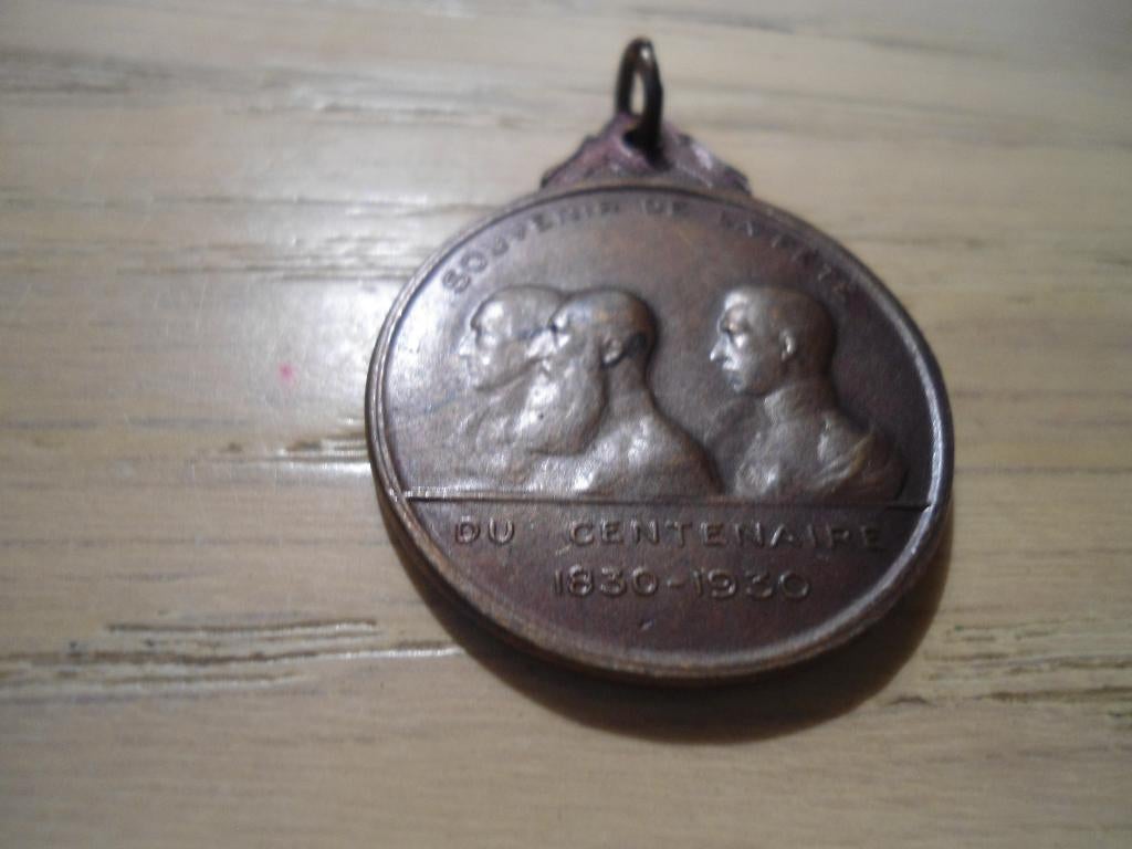 Ancienne médaille Watermael- Boisfort  centenaire, Collections, Enlèvement ou Envoi, Utilisé, Autres types