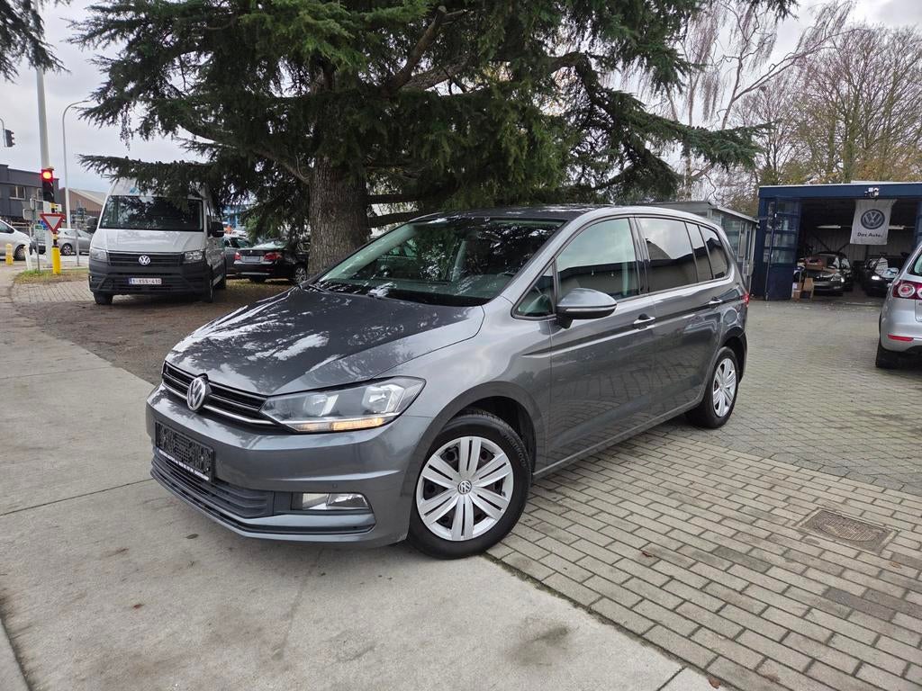 Volkswagen Touran 1.6TDI 2017 Automaat, Autos, Argent ou Gris, Euro 6, Entreprise, Garantie prolongée