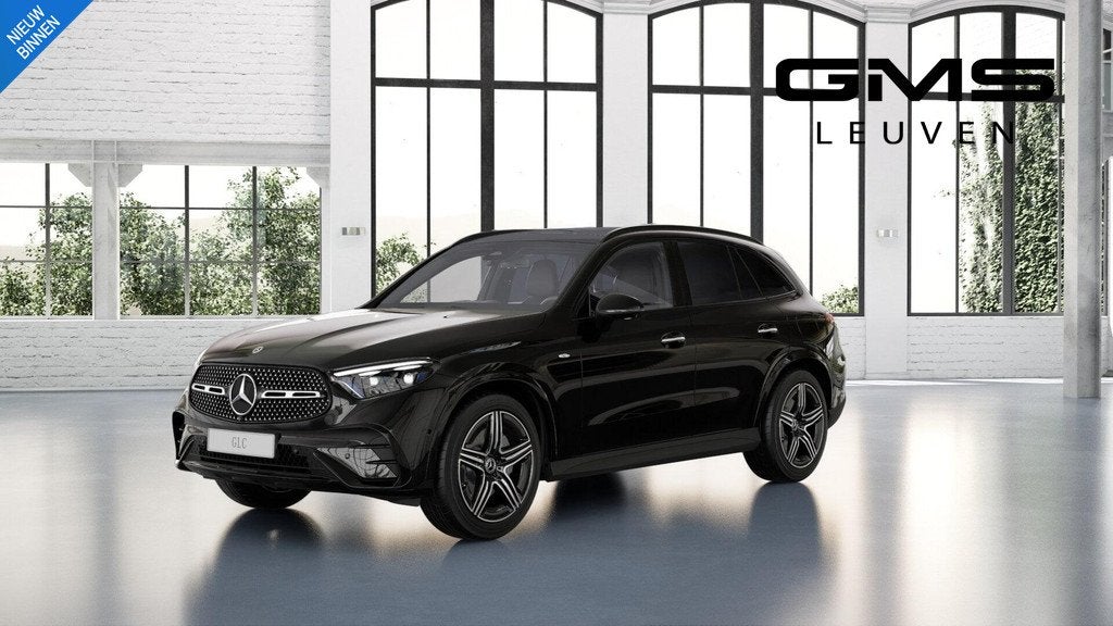Mercedes-Benz GLC SUV 300e 4MATIC Star Edition, Automaat, Electronic Stability Program (ESP), Zwart, 4 cilinders