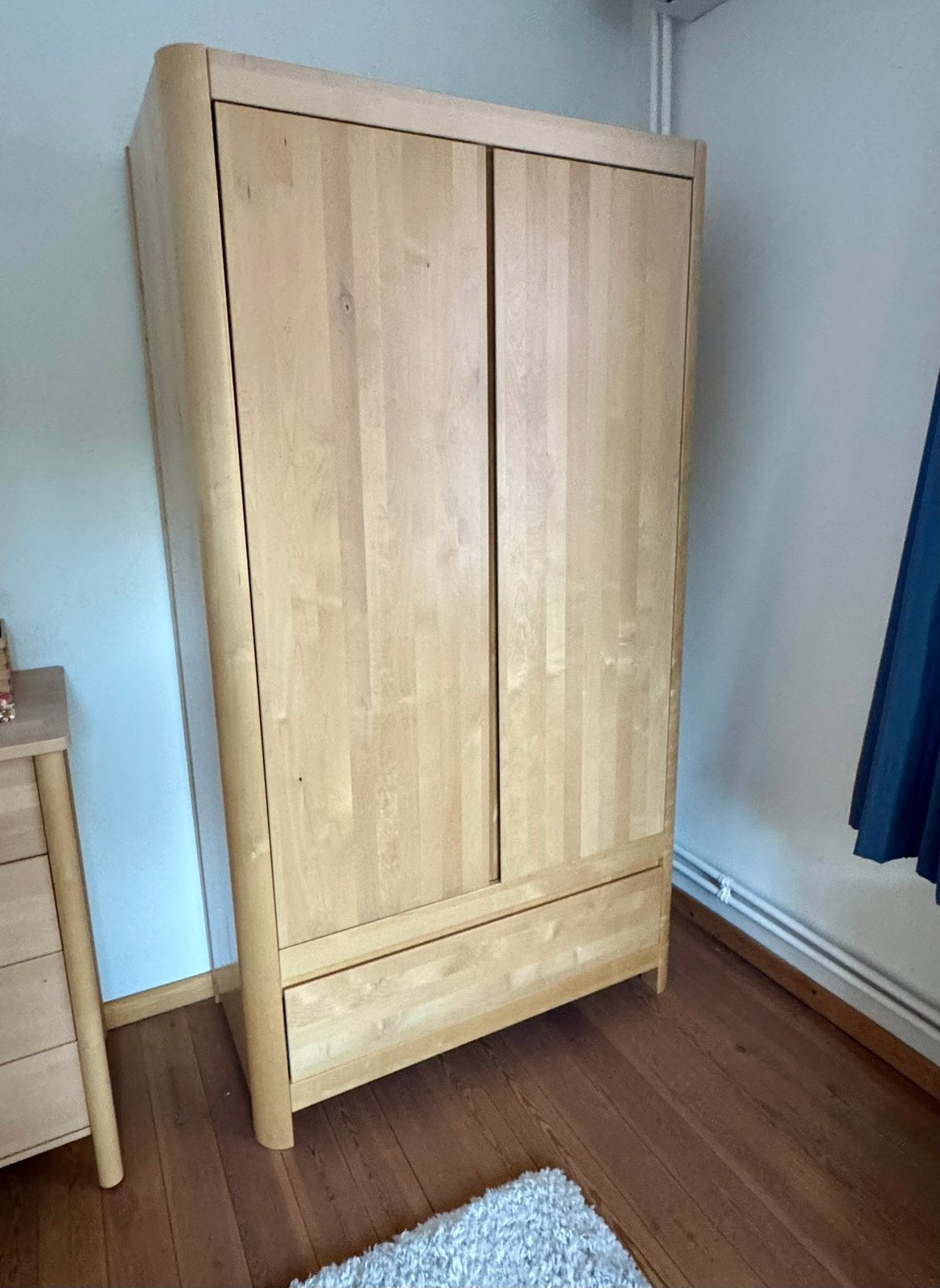 Troll kleerkast (kinder/jeugdkamer) - houtkleurig (grenen), 100 tot 150 cm, Zo goed als nieuw, Scandinavisch/tijdloos, 50 tot 75 cm