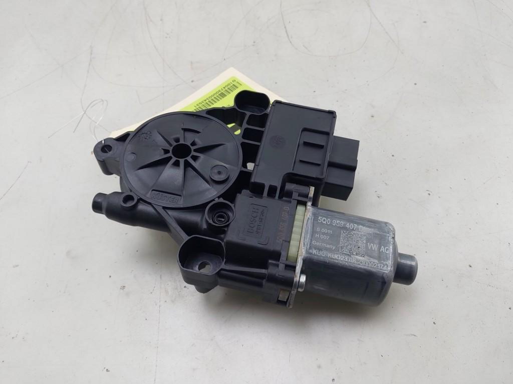 MOTEUR LEVE VITRE ELECTRIQUE Arona (KJX) (|5Q0959407D|), Robert Bosch AG, Utilisé, Seat, Robert-Bosch-Allee 1
74232  Abstatt, DE