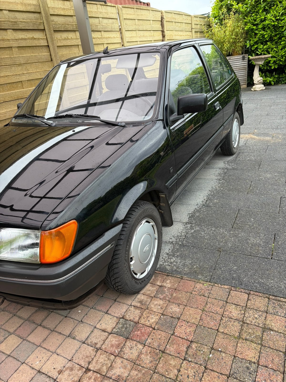 Ford Fiesta  Oldtimer 1992   Gekeurd voor verkoop., Auto's, Ford, Voorwielaandrijving, Stof, Beige, 4 cilinders