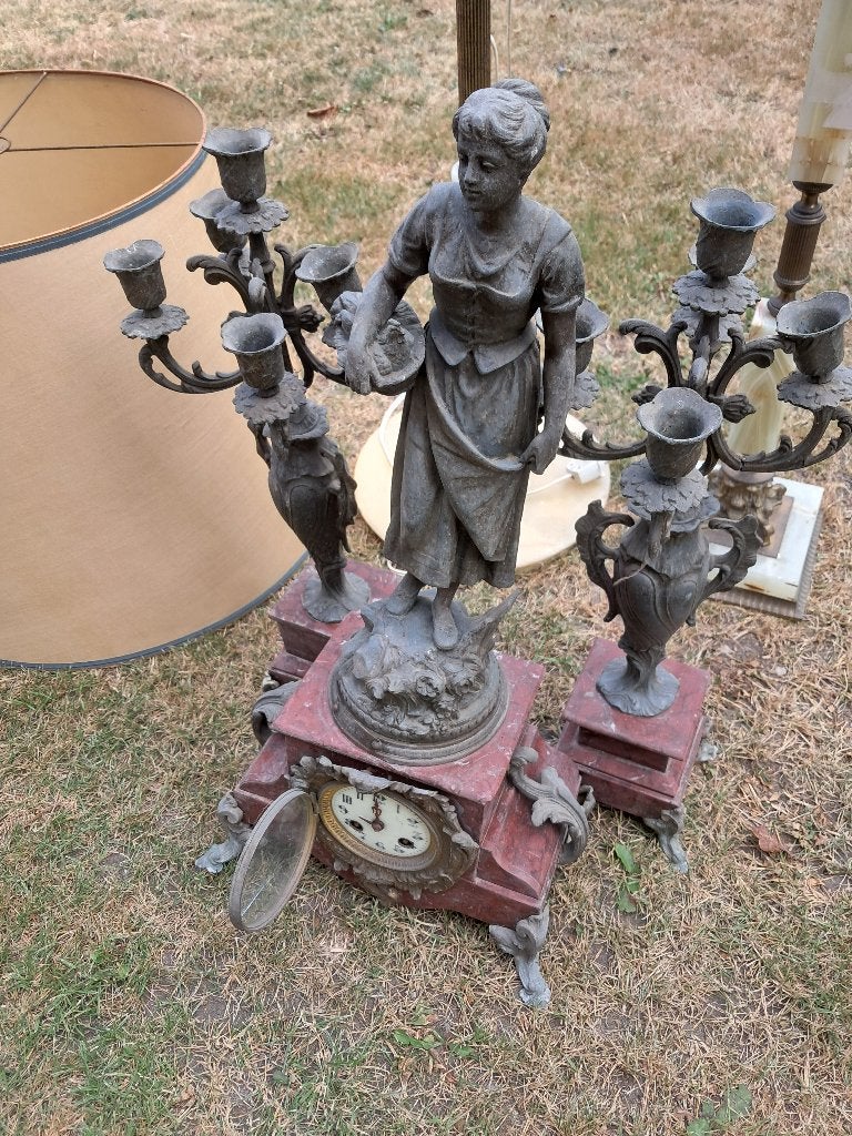 set d'horloge + lampe + cendrier, Enlèvement