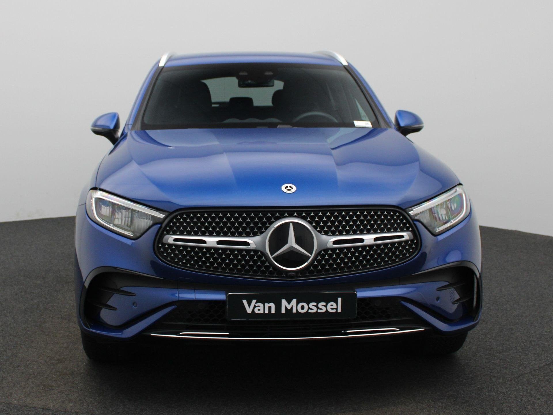 Mercedes-Benz GLC 300D + AMG LINE + TREKHAAK + RIJASSISTENTI, Auto's, Mercedes-Benz, Automaat, 269 pk, Stof, Gebruikt