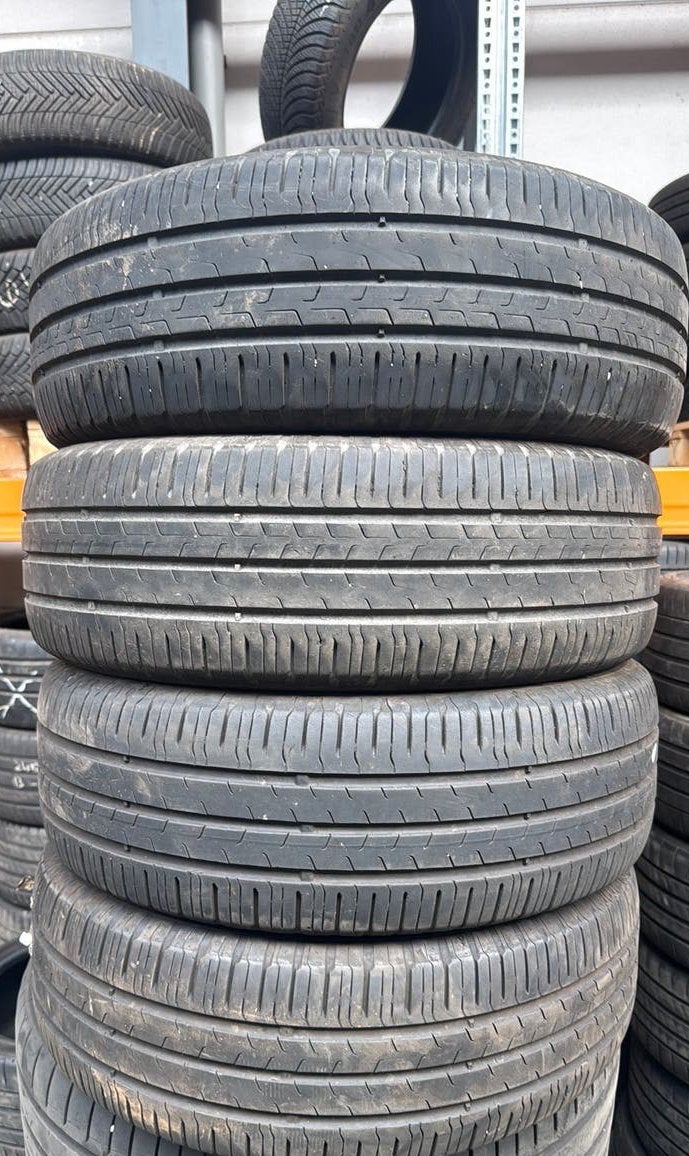 1956515 195/65/15 195/65R15 zomerbanden merk Continental, Ophalen