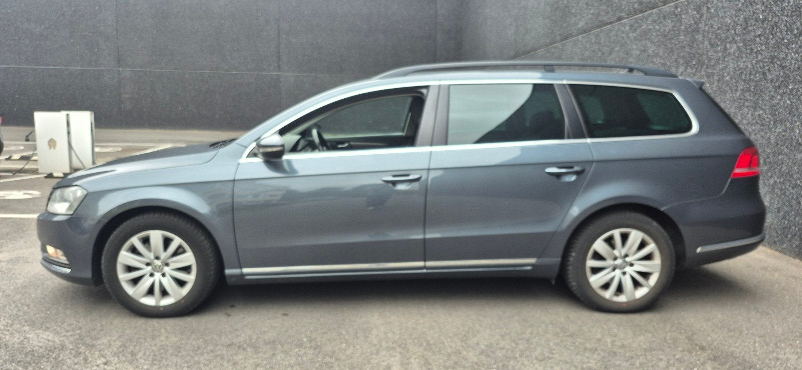 Volkswagen Passat 2.0 TDI BlueMotion, Auto's, Volkswagen, Dealer onderhouden, Zwart, Parkeersensor, Bedrijf