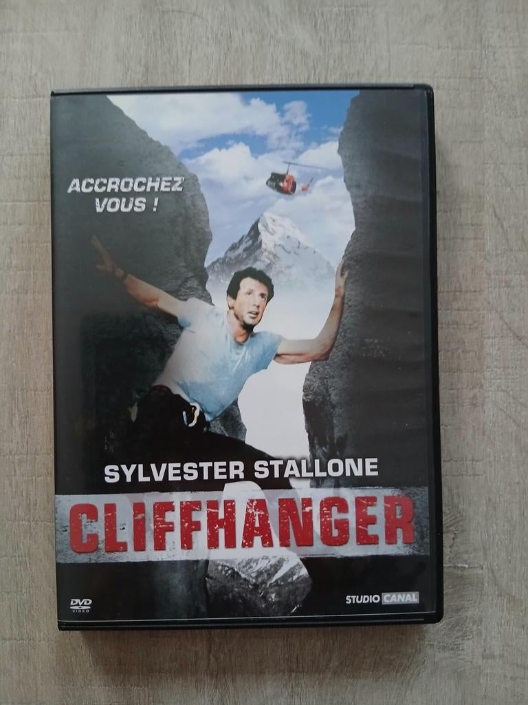 Clifhanger (Sylvester Stallone) DVD, Ophalen of Verzenden