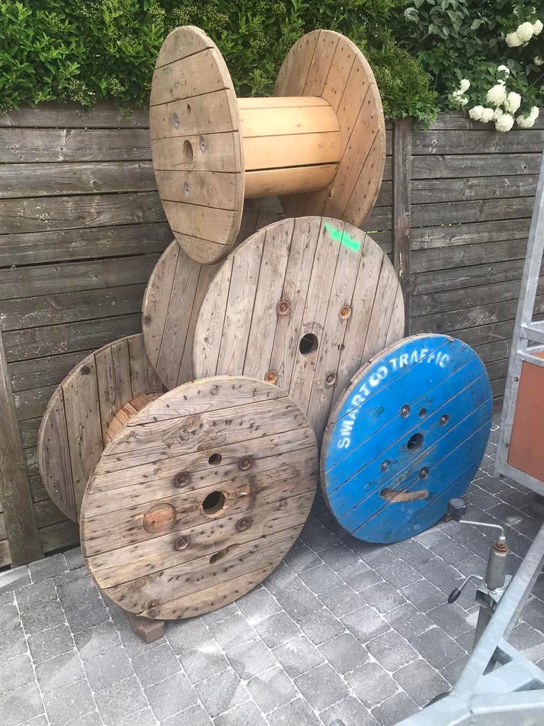 4 houte bobijnen te koop, Tuin en Terras, Tuintafels, Gebruikt, Rond, Hout, Ophalen
