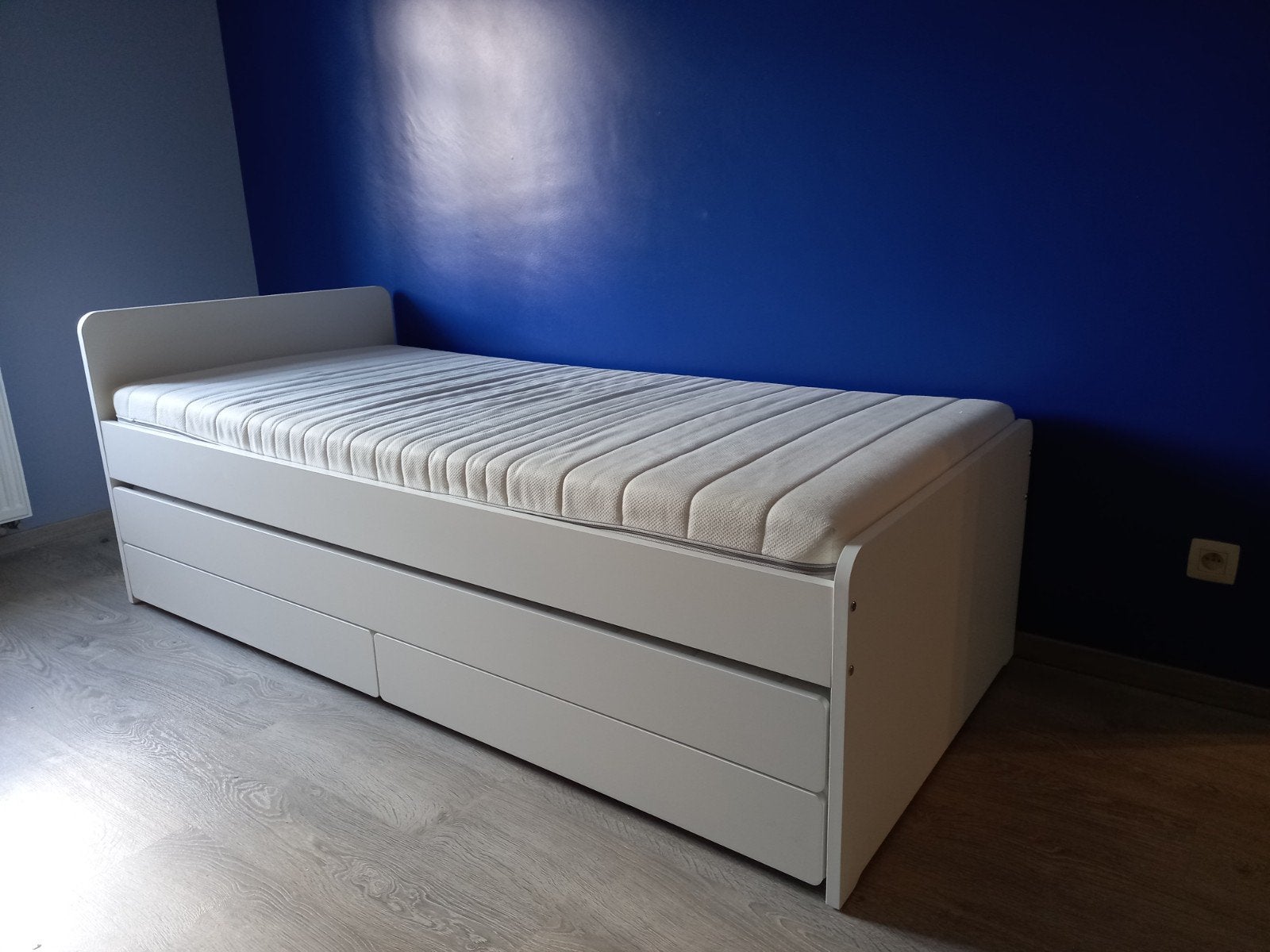Lit simple IKEA Släkt avec sous-lit et 2 tiroirs de rangemen, 90 cm, Enlèvement, 200 cm, Blanc