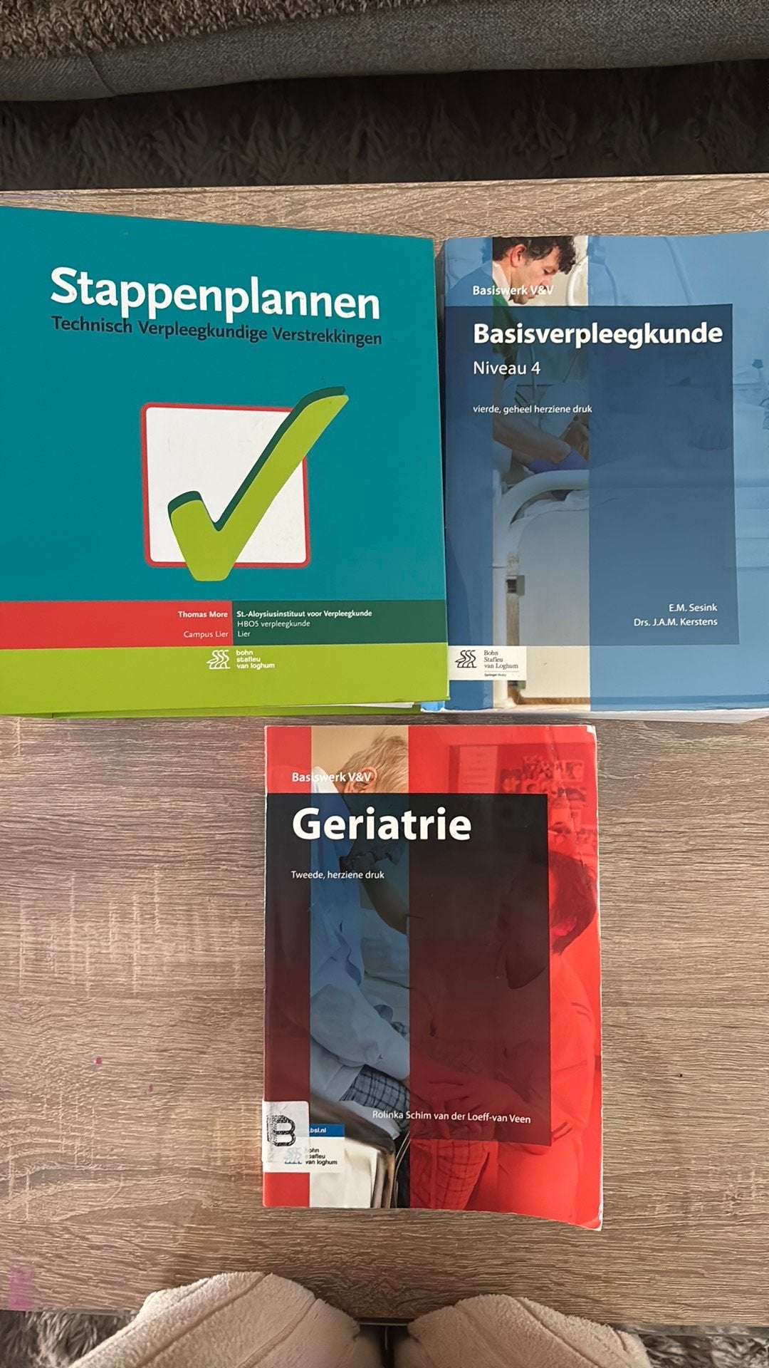 Boeken basisverpleegkundige, Boeken, Ophalen of Verzenden, Zo goed als nieuw
