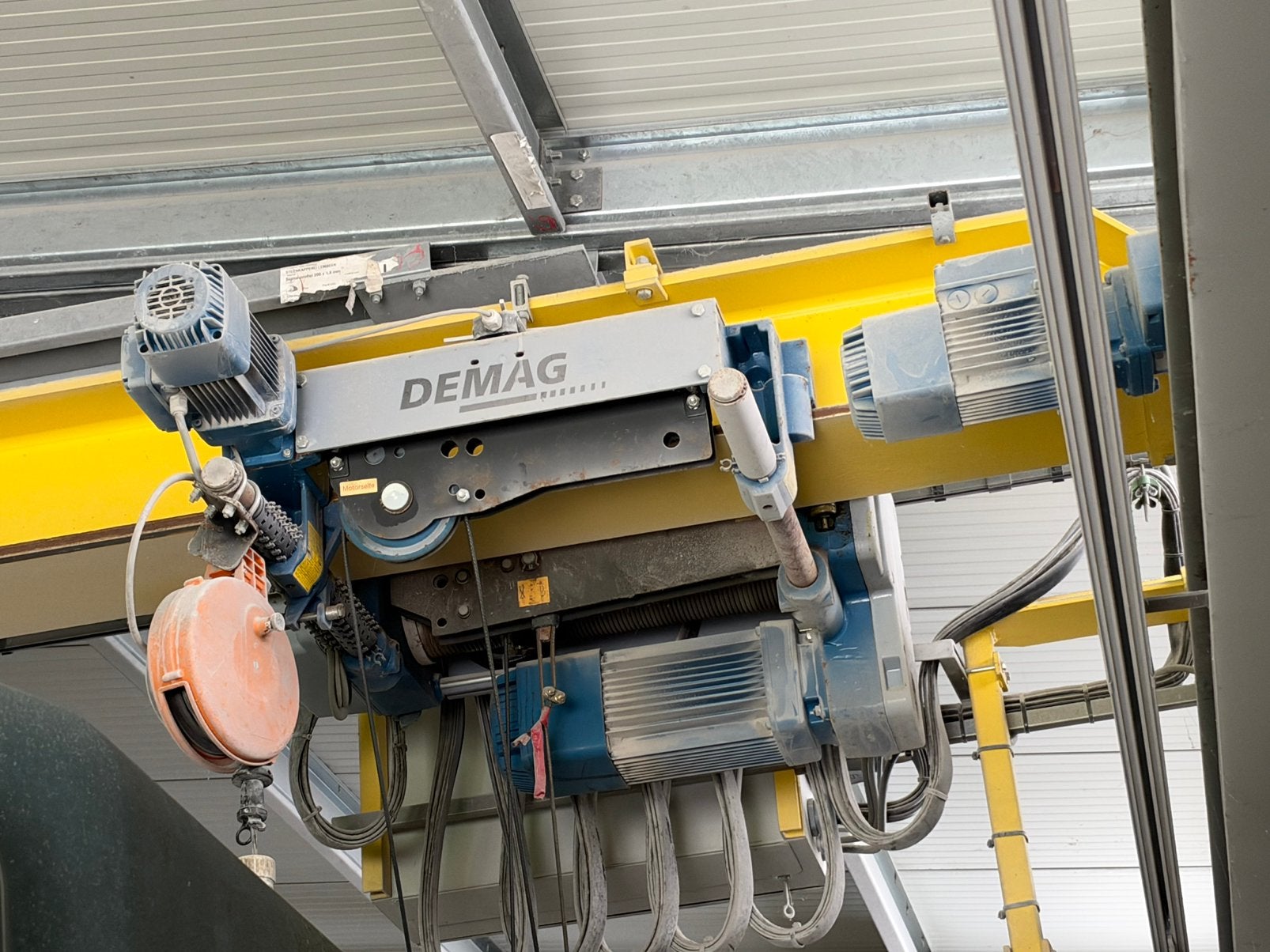 Rolbrug 16 m x 8 m met demag kabeltakel 3,2 ton, Zakelijke goederen