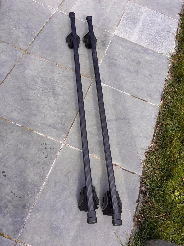 Thule dakdragers - gesloten systeem - incl slot, Auto diversen, Dakdragers, Ophalen, Zo goed als nieuw