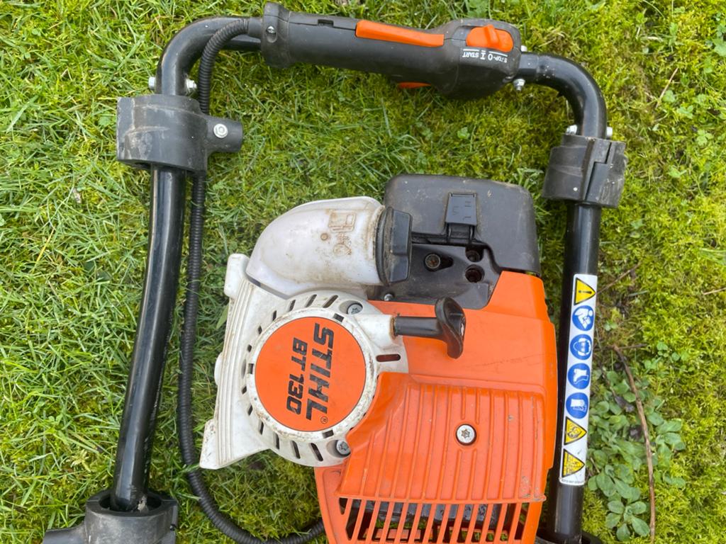 stihl bt 130, Jardin & Terrasse, Outils à main, Enlèvement ou Envoi, Comme neuf