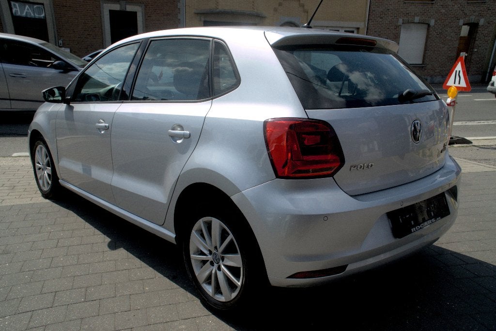 VW POLO 1,2CC CLIMATISATION GARANTIE 12 MOIS, Autos, Argent ou Gris, Euro 6, Entreprise, Boîte manuelle