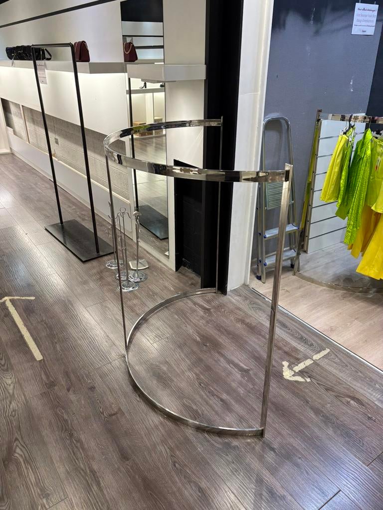 Rond kledingrek voor professionele winkels, Huis en Inrichting, Ophalen, Zo goed als nieuw, Rond