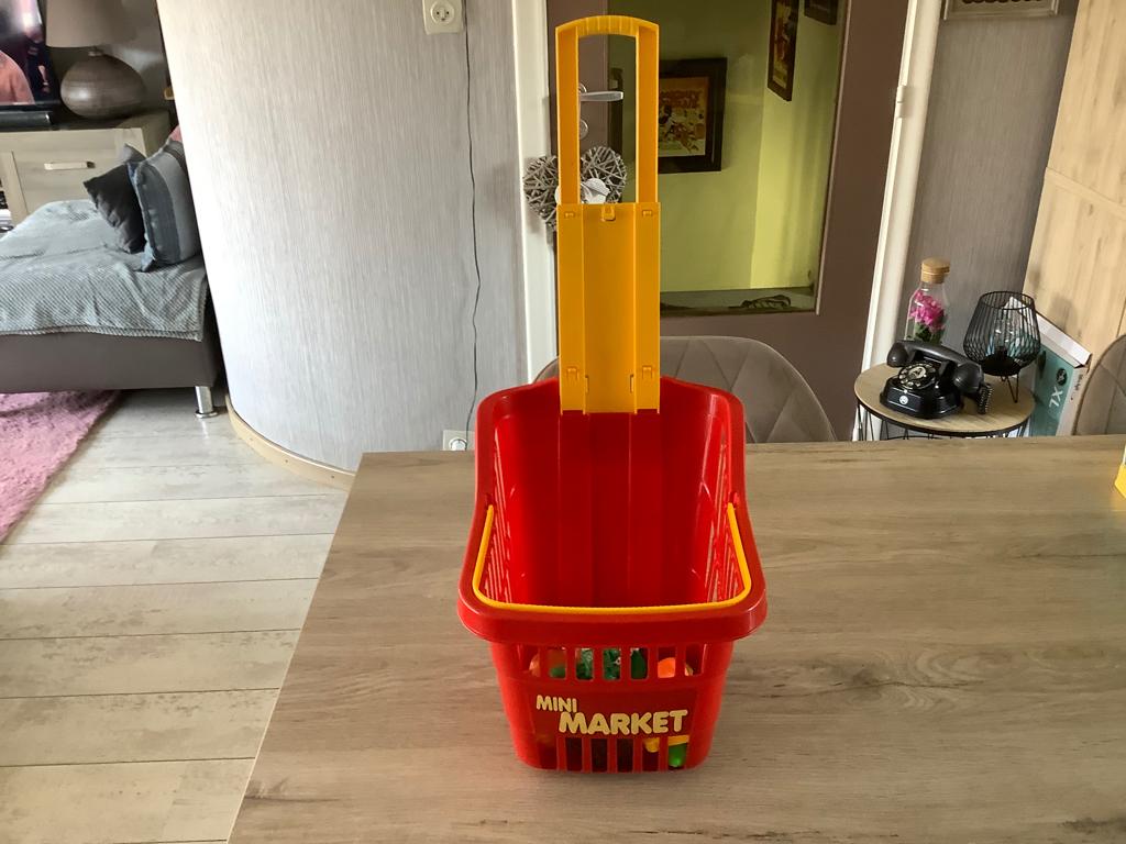 Plastic speelgoed winkelmandje met boodschappen, Kinderen en Baby's, Ophalen of Verzenden, Zo goed als nieuw, Kunststof, Speelkeuken-accessoire