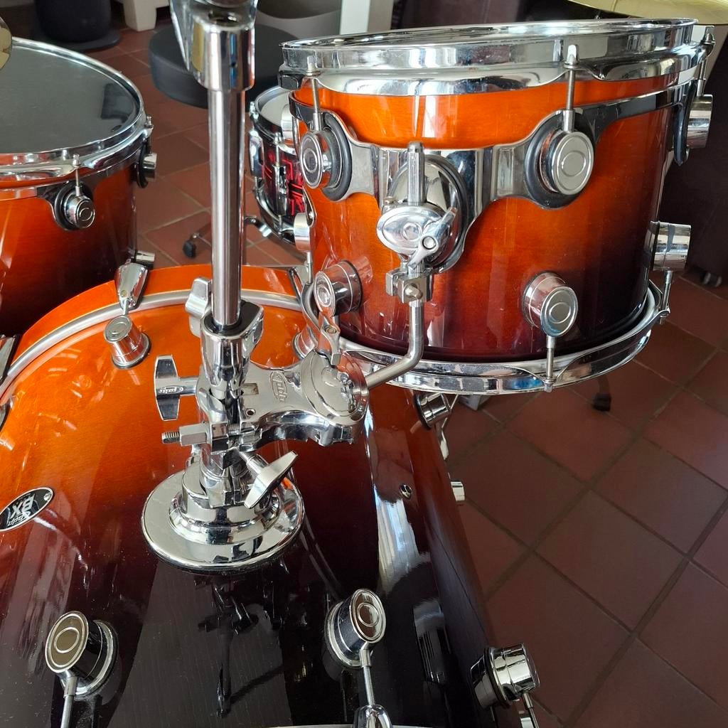 Compleet dw pdp bx drumstel + Pearl signature snare drum, Ophalen