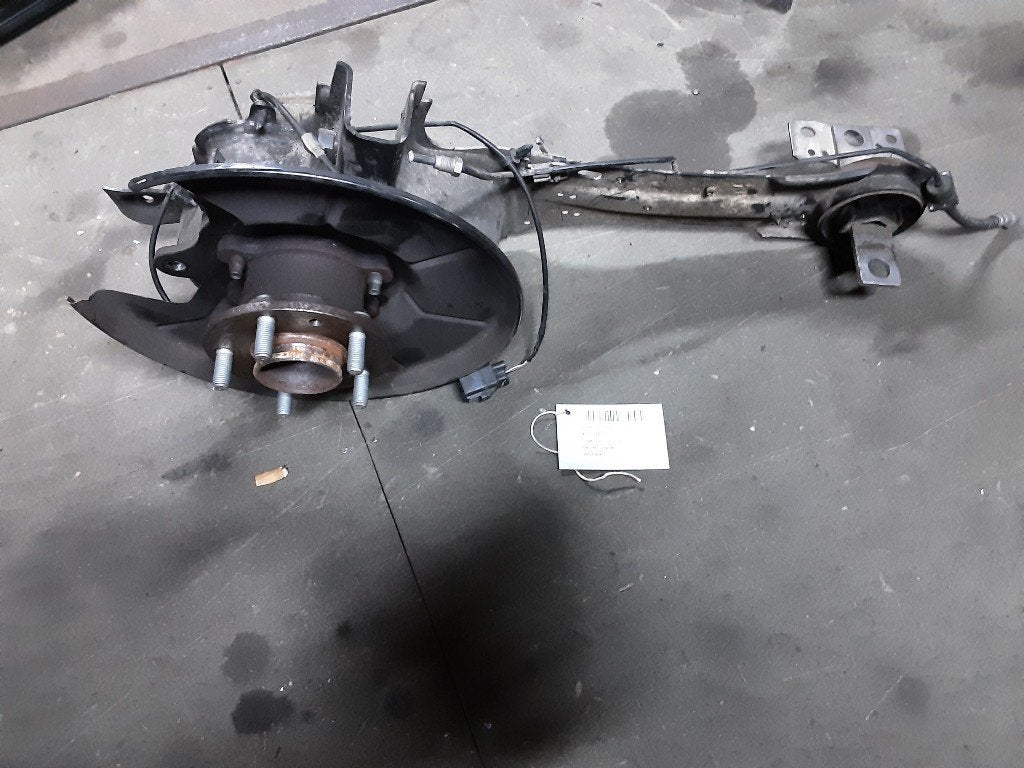 WIELNAAF RECHTS ACHTER Ford Mondeo IV (01-2007/01-2015), Gebruikt, Henry-Ford-Straße  1
50735  Köln, DE, Ford-Werke GmbH, Kunden@ford.com