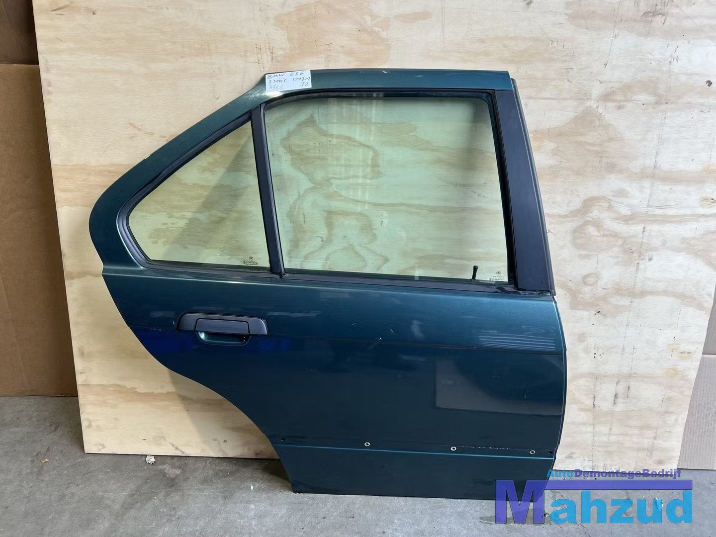 BMW E36 groen 353/6 rechts achter deur portier 1990-1998, Petuelring 130
80788  Munich, DE, Gebruikt, Deur, Info@bmw.de