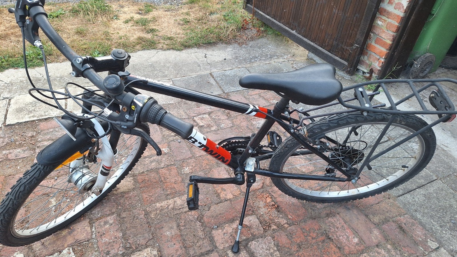 kinderfiets, Fietsen en Brommers, Fietsen | Kinderfietsjes, Ophalen, Zo goed als nieuw, 20 inch of meer, B-TWIN