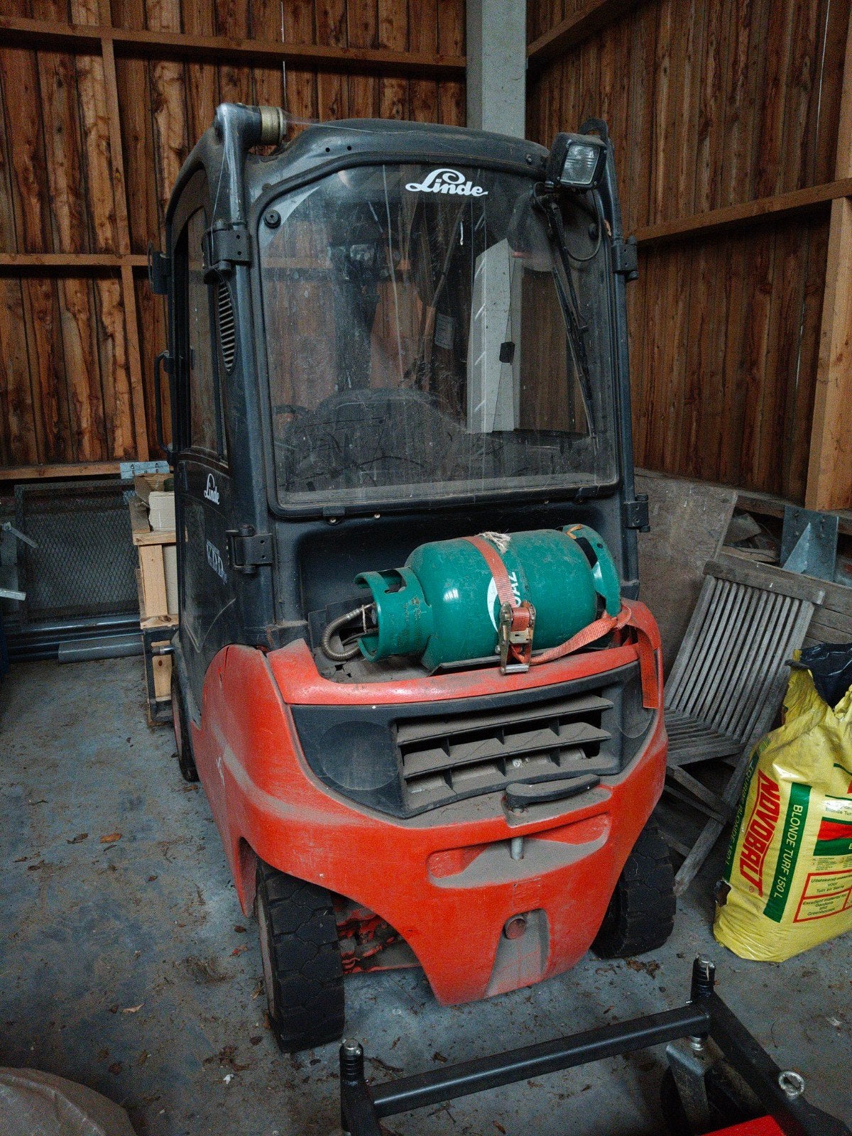 Linde H16 2008, Zakelijke goederen, Ophalen