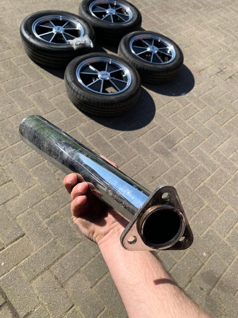 Uitlaat kever, Auto-onderdelen, Ophalen