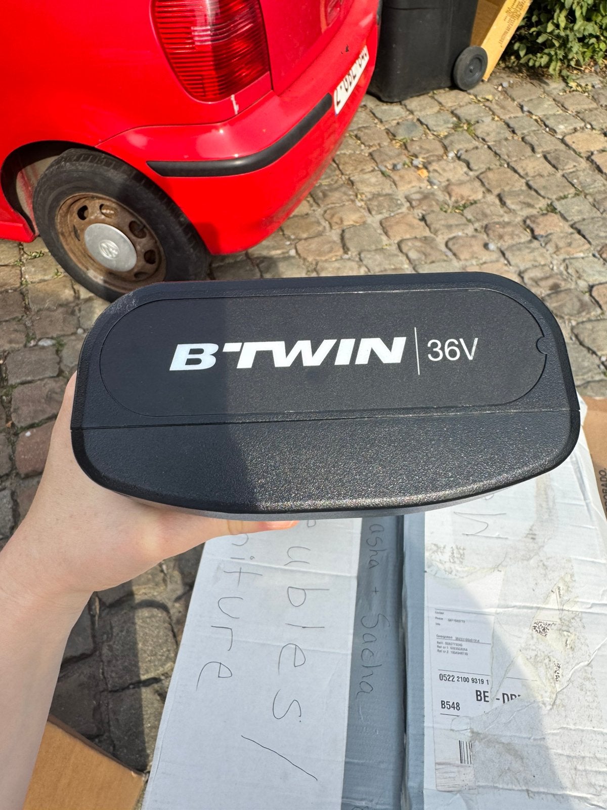 Btwin 36V - pour vélo électrique, Vélos & Vélomoteurs, Accessoires vélo | Batteries de vélo, Enlèvement, Comme neuf