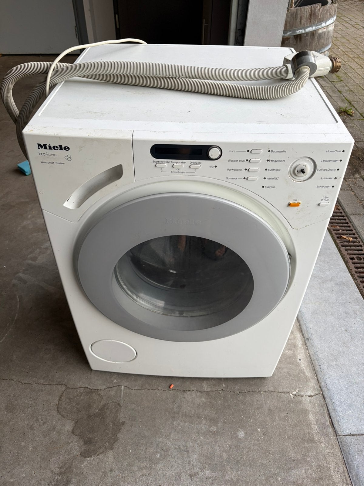 Miele wasmachine – inclusief AquaStop slang, Elektronische apparatuur, Ophalen, Handwasprogramma, 8 tot 10 kg, Zo goed als nieuw