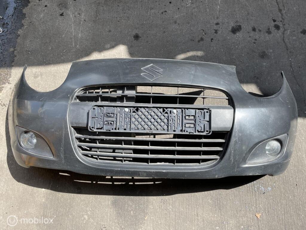 Voorbumper origineel zwart Suzuki Alto V ('09-'15), Voor, Ophalen of Verzenden, Bumper, Suzuki