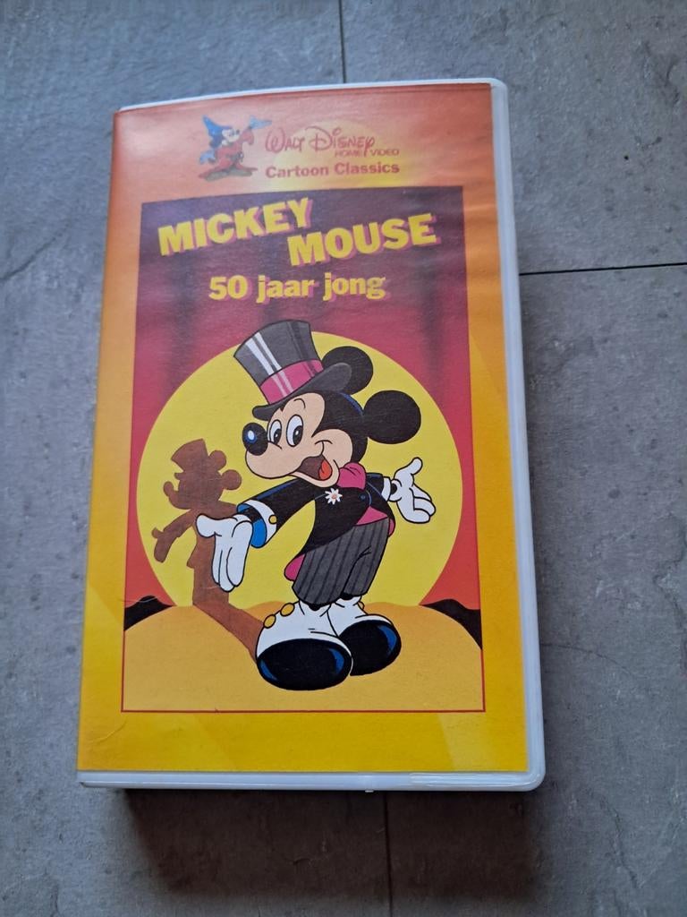 BETAMAX: Micky mouse 50 jaar Lang, Enlèvement