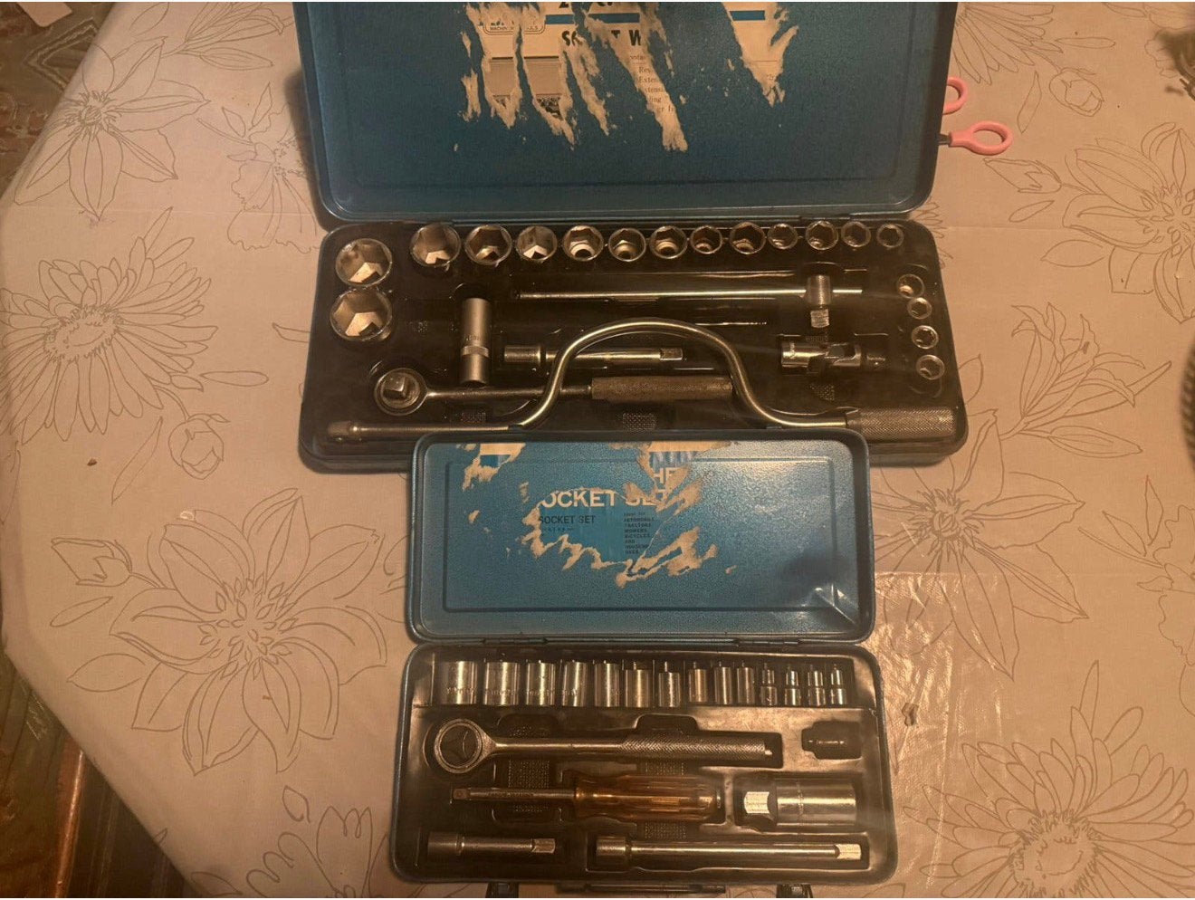 vintage blauwe metalen dopsleutelset, Doe-het-zelf en Bouw, Gereedschap | Handgereedschap, Ophalen of Verzenden, Zo goed als nieuw