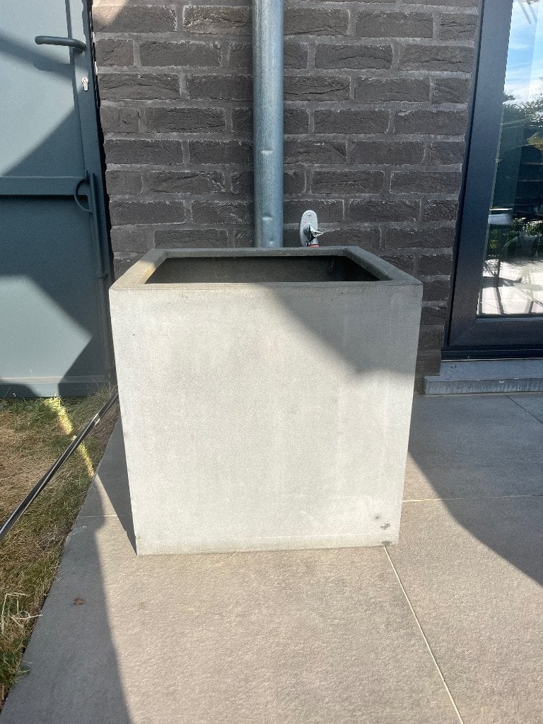 Plantenbak in beton, Ophalen, Minder dan 60 cm, Zo goed als nieuw, Beton