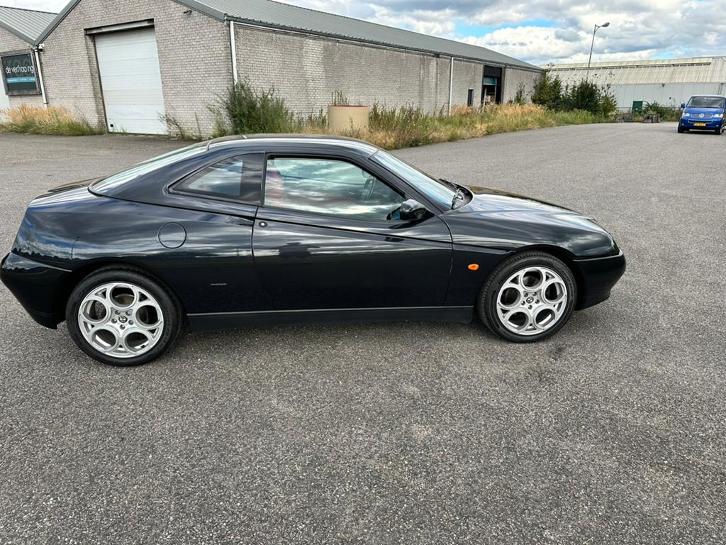 Alfa GTV 2.0 TB V6, Cuir, 2 portes, 6 cylindres, GTV