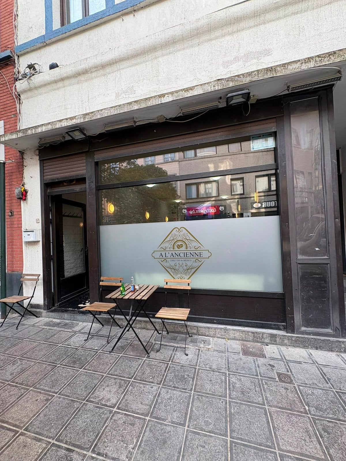 Café rentable à reprendre – Prix à discuter, Vacatures, Vacatures | Verkoop en Commercie