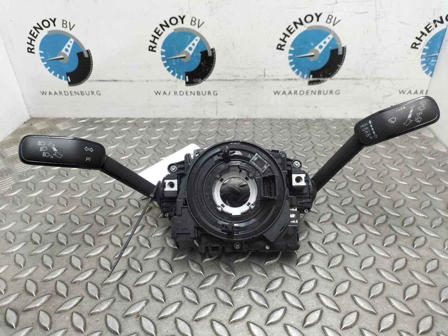 FORD TOURNEO CONNECT Titanium 1.5 Ecoboost Aut. KOLOM SCHAKE, Enlèvement ou Envoi, Utilisé, Stiba membre