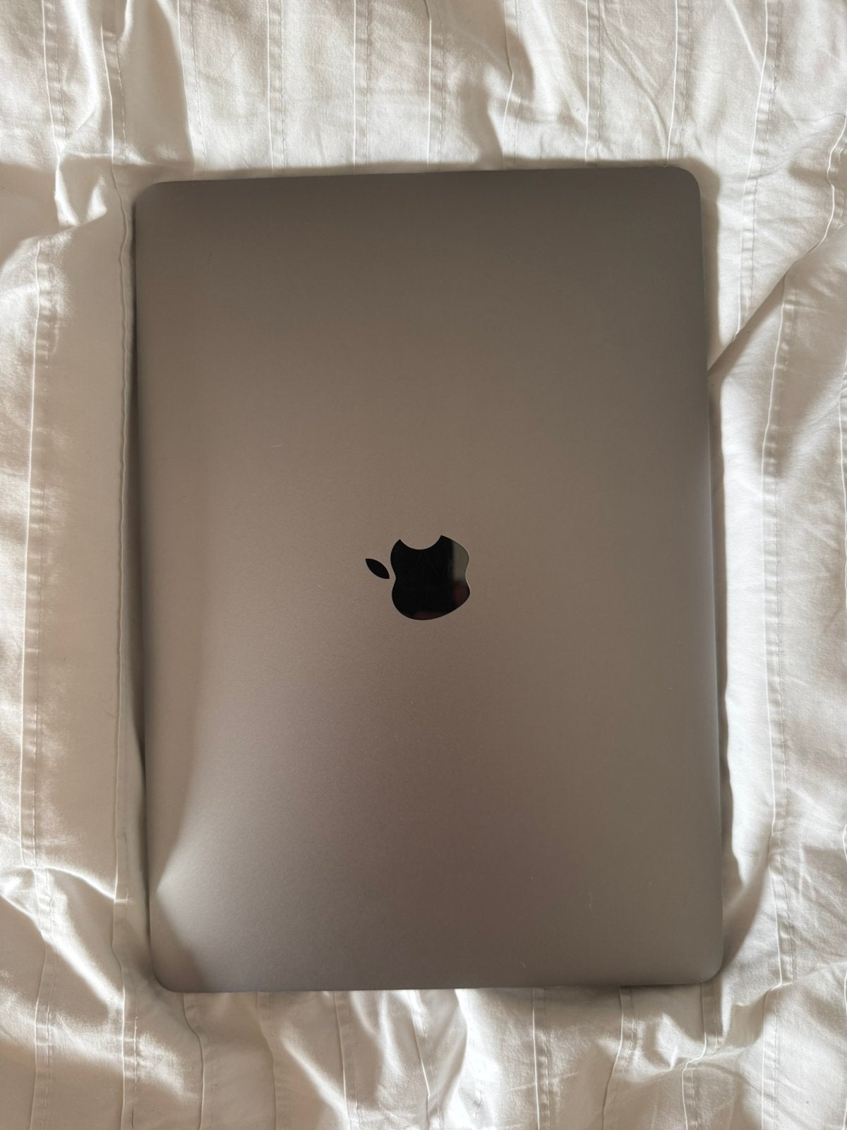 MacBook Pro 13,3 pouces 2019, 13 pouces, Utilisé, 1 TB ou plus, Azerty