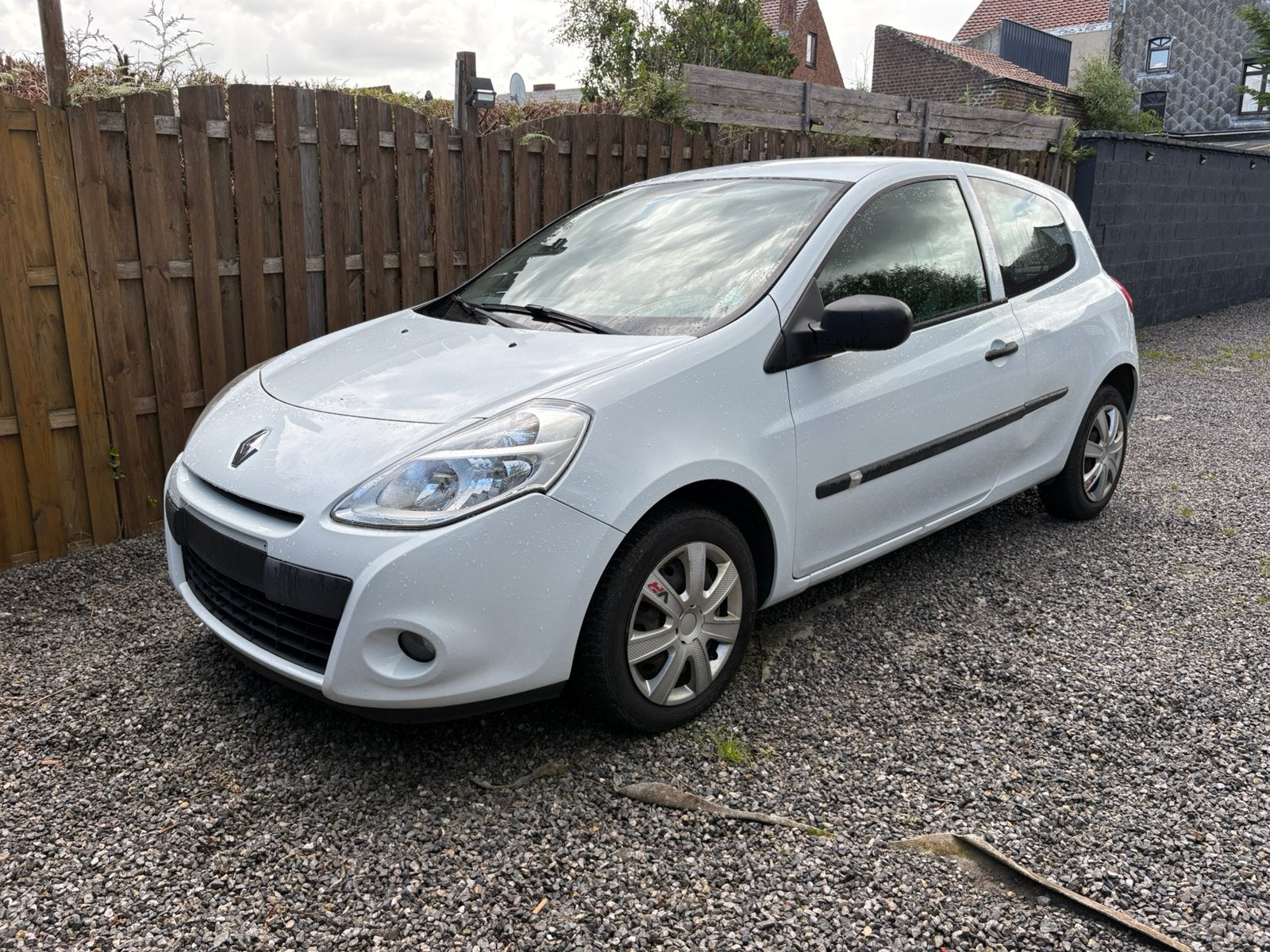 Renaud clio 1.2essence 2009 228000km tel 0473194135, Autos, Particulier, Achat, Clio