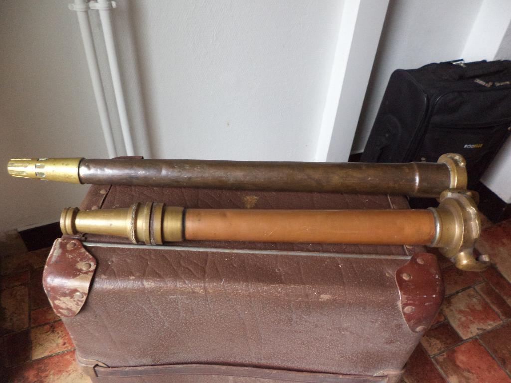 av 2 anc lance d' incendie de pompier 40 euro, Antiquités & Art, Antiquités | Bronze & Cuivre, Cuivre, Enlèvement ou Envoi