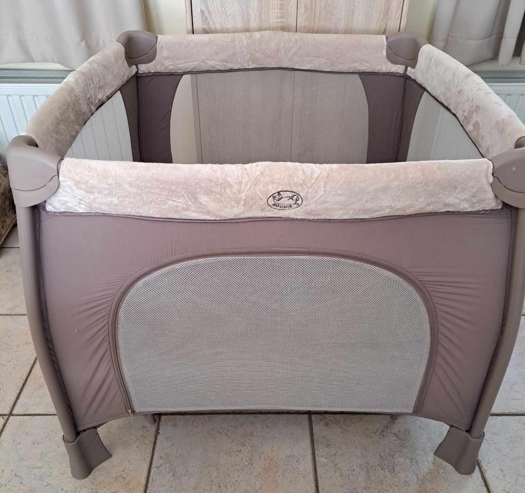Baby bed 2 in 1 Noukie's, Ophalen, Zo goed als nieuw, Minder dan 140 cm, 85 tot 100 cm