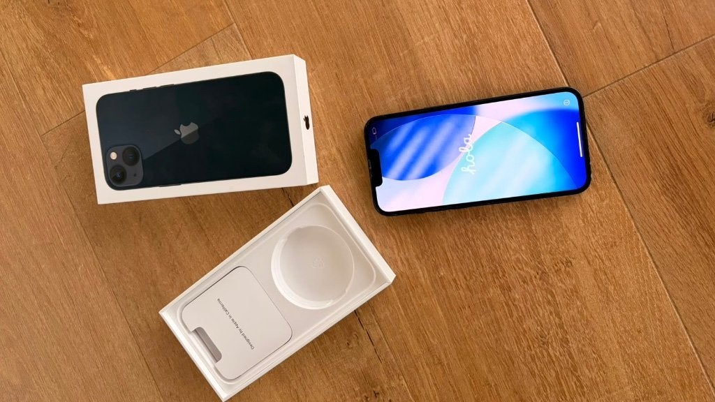 I phone 13, Telecommunicatie, Mobiele telefoons | Apple iPhone, Ophalen, Zwart, 77 %, IPhone 13