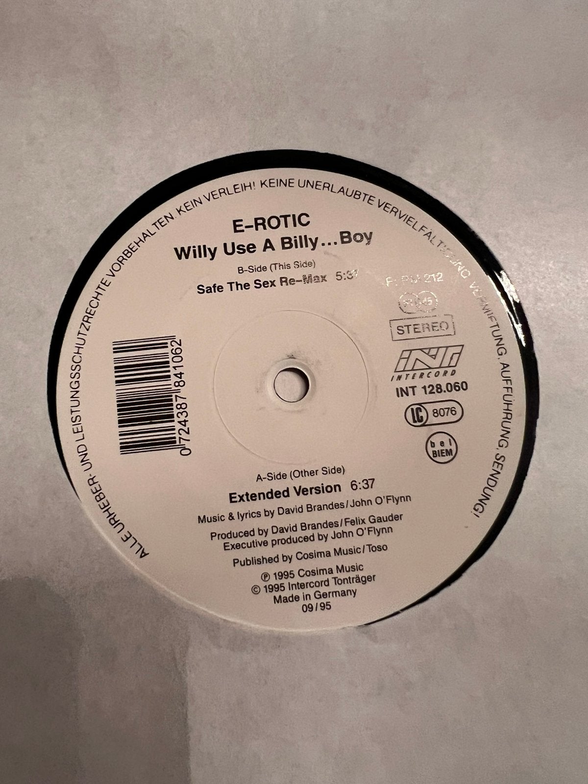 E-rotic willy uwe a billy.   Boy, Enlèvement ou Envoi, Comme neuf, House