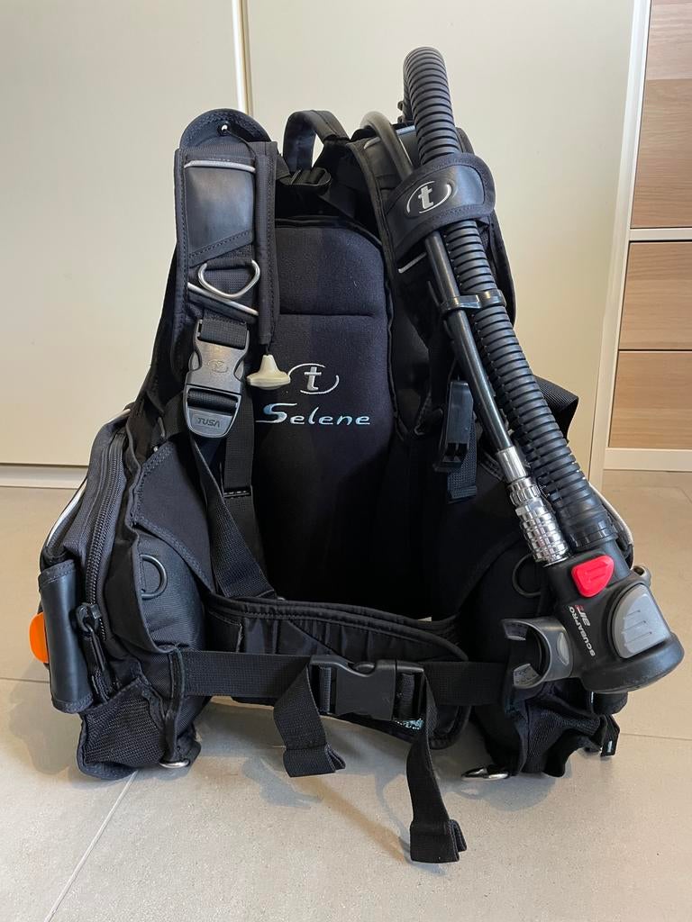 Trimvest Dames Tusa Selene, XS, met Scubapro Air2, Watersport en Boten, Ophalen of Verzenden, Zo goed als nieuw, Trimvest of Wing