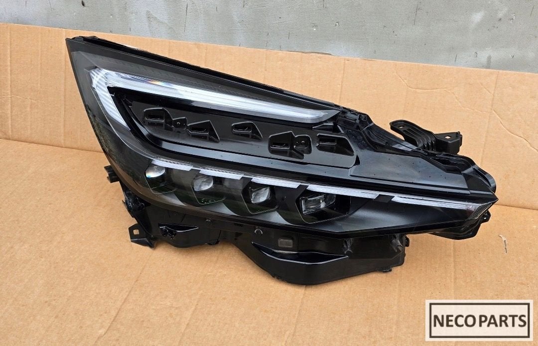 TOYOTA C-HR CHR FACELIFT FULL LED 81110-F4240-00 ORIGINEEL, Auto-onderdelen, Gebruikt, -, -, Ophalen of Verzenden