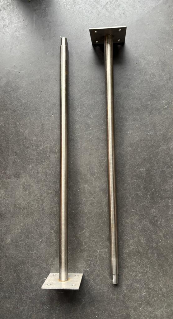 deux pieds en acier inoxydable, Maison & Meubles, Pièces pour table, Enlèvement ou Envoi, Comme neuf