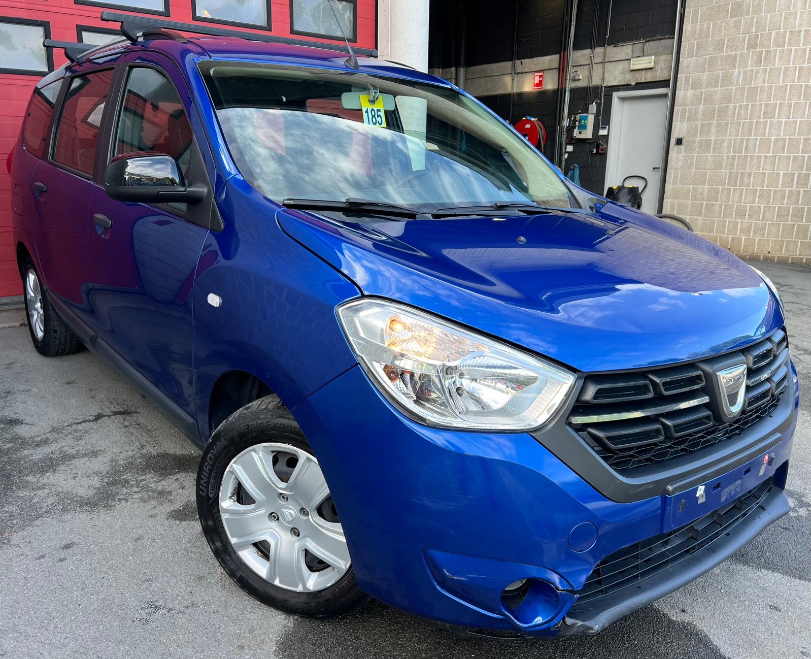 Dacia Lodgy 1.3 TCe Comfort 7 ZITPLAATSEN, Auto's, Monovolume, 4 cilinders, 7 zetels, Handgeschakeld