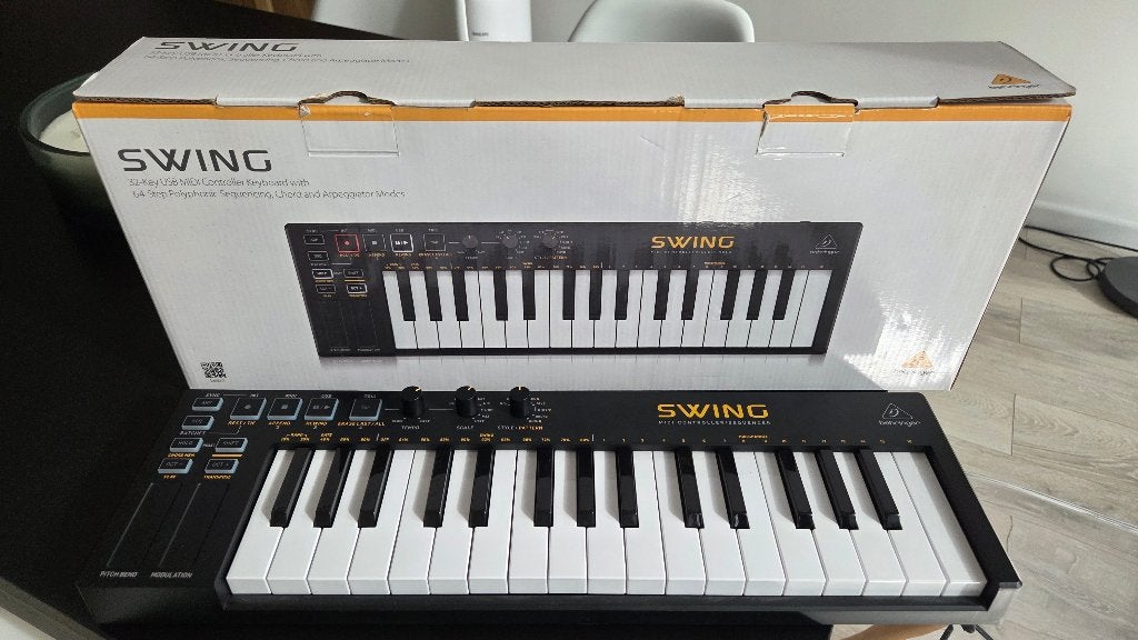 Clavier Behringer Swing, Musique & Instruments, Enlèvement ou Envoi, Comme neuf, Autres nombres, Autres marques