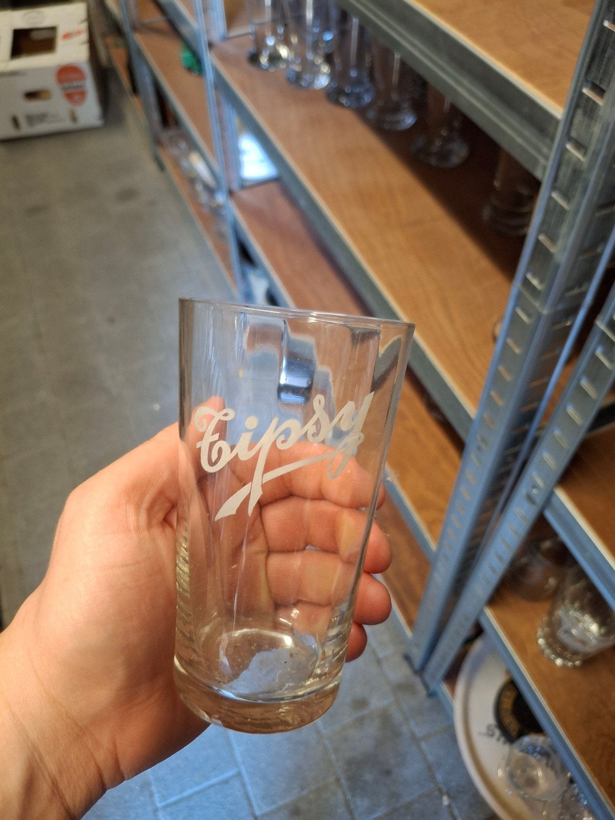 oud gezuurd bierglas tipsy, Enlèvement ou Envoi