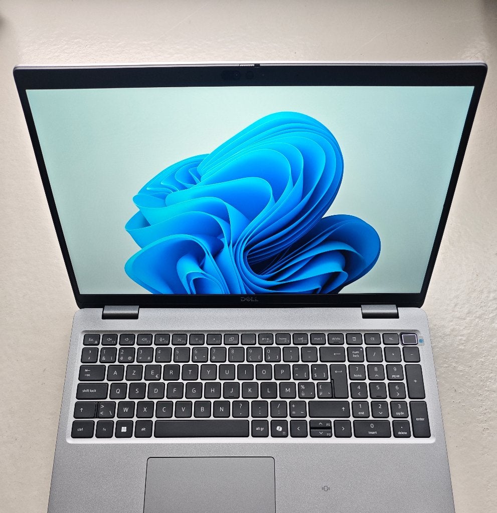 Dell Latitude 5540 | i5-1345U vPRO | 16Go + 512Go | Azerty, Neuf, Intel® Core™ i5-1345U (vPRO), Qwerty, 512 GB