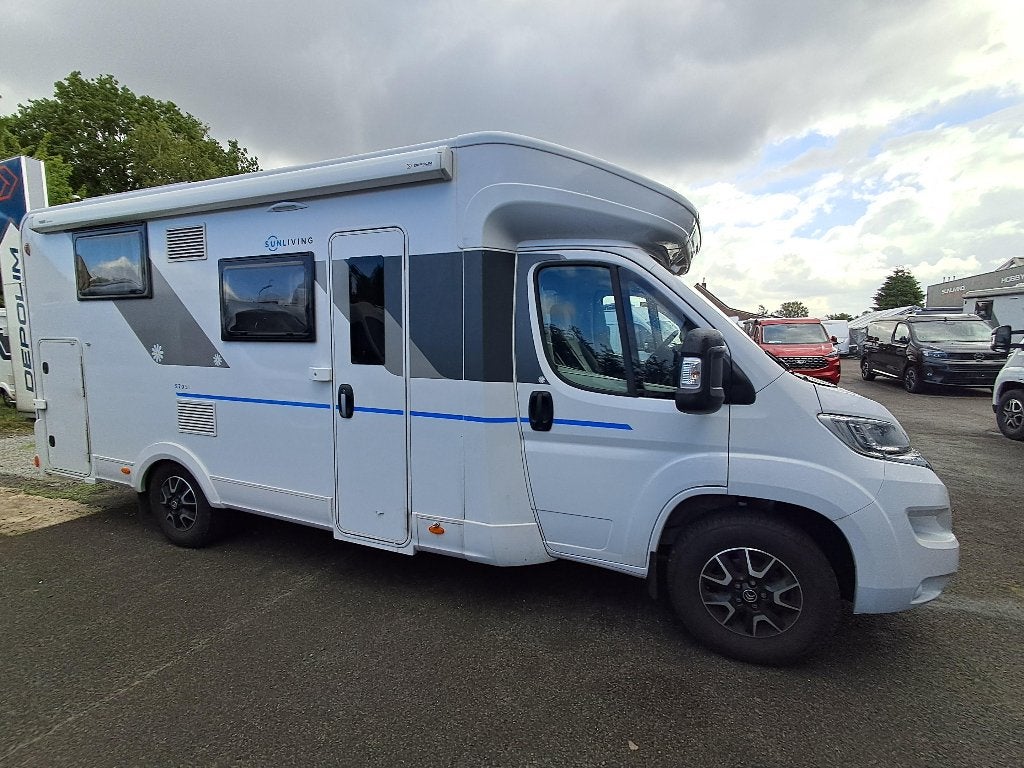 Adria Sun Living S70SL, 6 tot 7 meter, Bedrijf, Adria, Omvormer