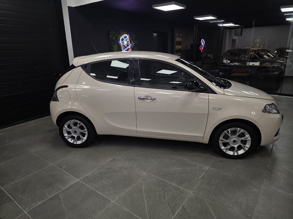 LANCIA YPSILON BENZINE/41,000 KM/2017/EURO6/TOP STAAT, Autos, Lancia, Achat, Euro 6, Entreprise, Brun